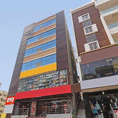 Hotel O Athidhi Stay Inn Hyderabad Bagian luar foto