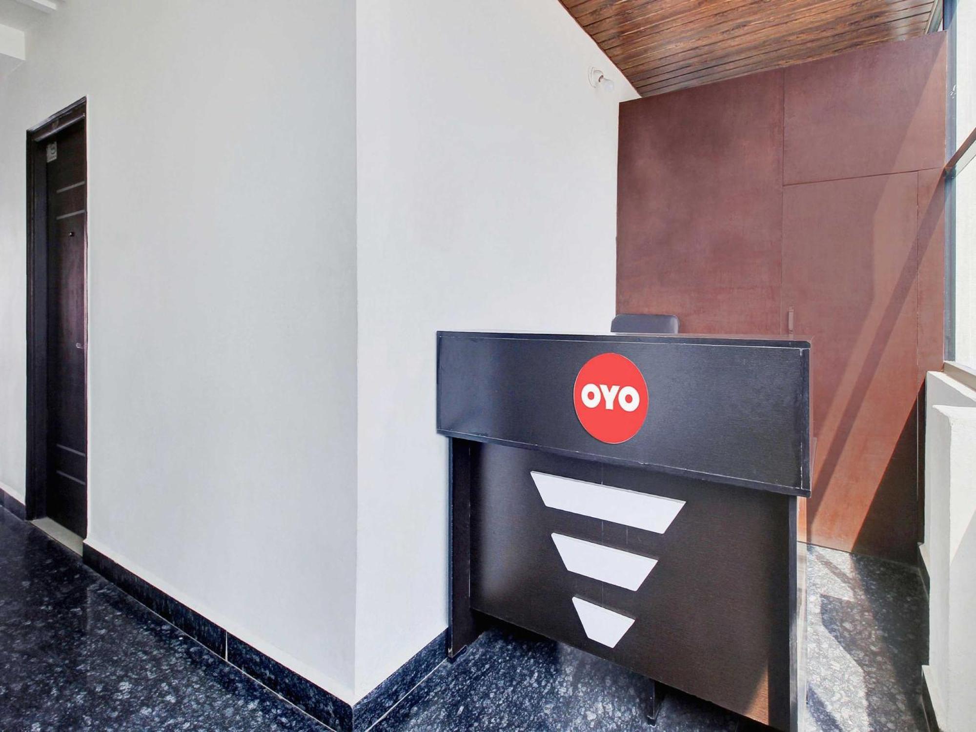 Hotel O Athidhi Stay Inn Hyderabad Bagian luar foto
