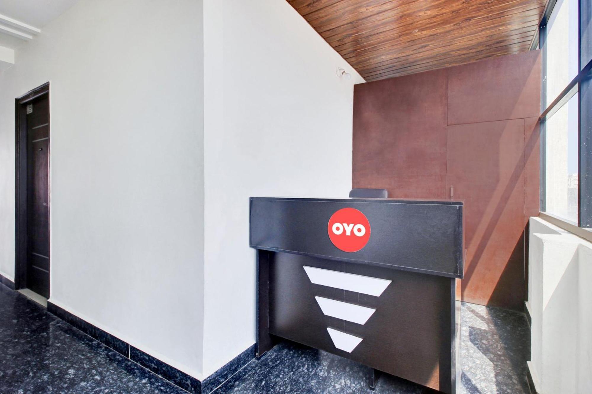Hotel O Athidhi Stay Inn Hyderabad Bagian luar foto